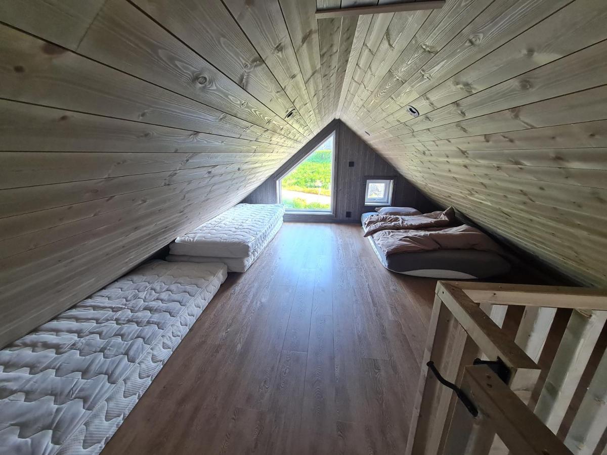 Rorbu Ved Sjoen Villa Bud Buitenkant foto
