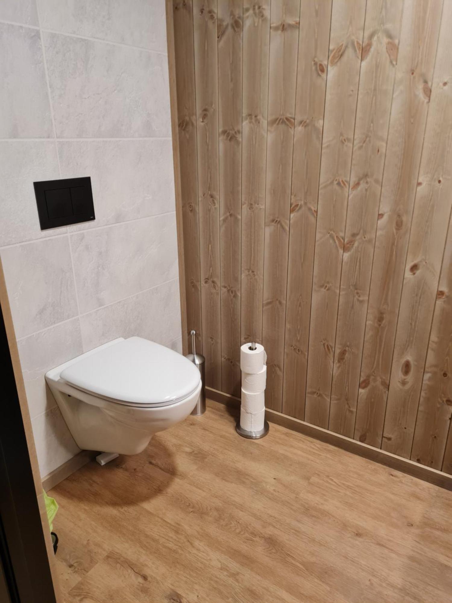 Rorbu Ved Sjoen Villa Bud Buitenkant foto